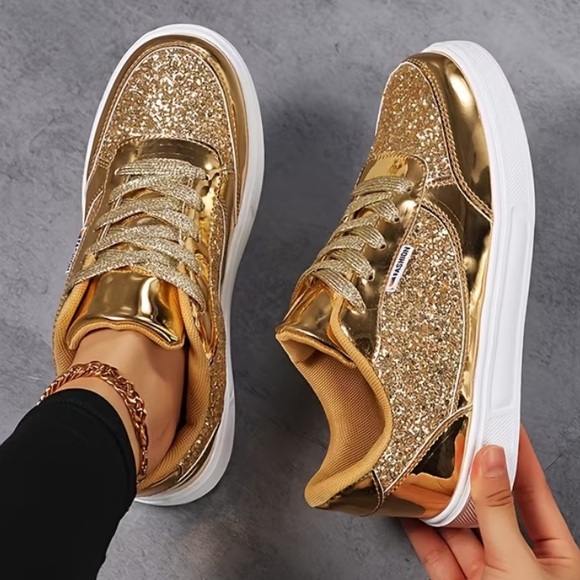 Shoes - Women’s Gold Glitter Sneakers Streetwear Shoes Size 9 NWT